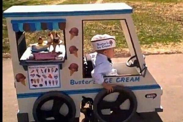 hisparentsbuilthisHalloweencostumearoundhiswheelchair.jpg