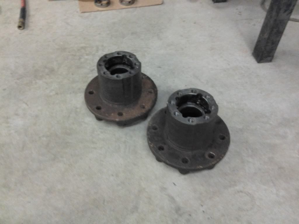 14 Bolt Cab And Chassis Hubs