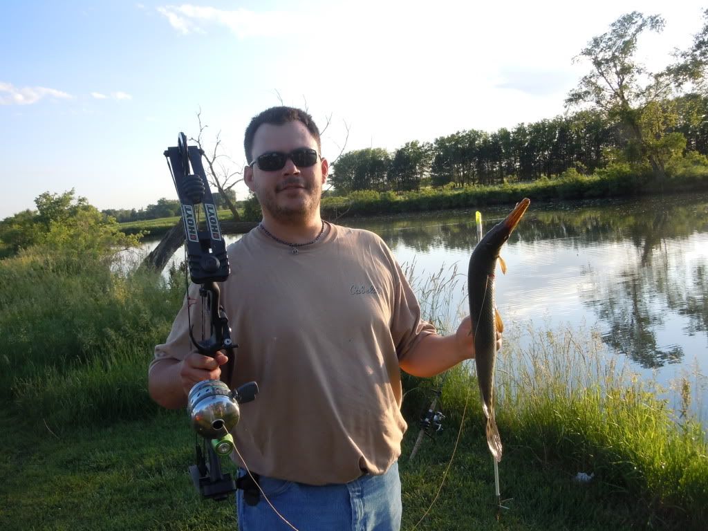 Beastly Nebraska Gator Gar!!! BowFishing Country