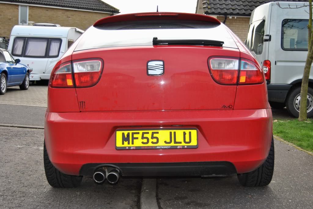 Rearwheelsspacedout.jpg