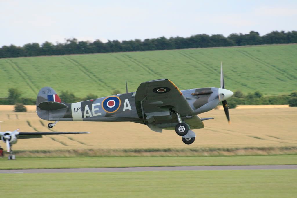 http://i202.photobucket.com/albums/aa195/Deano86/DuxfordFlyingLeg2120.jpg