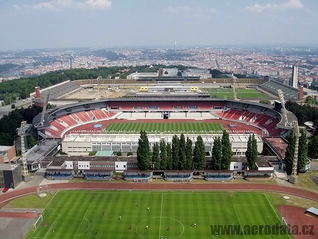 http://i202.photobucket.com/albums/aa215/furkan1905/Strahov201.jpg
