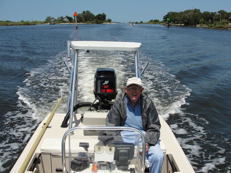Dad%20on%205-26-2012%20Homosassa%20River%20001_zpscfhizeef.jpg