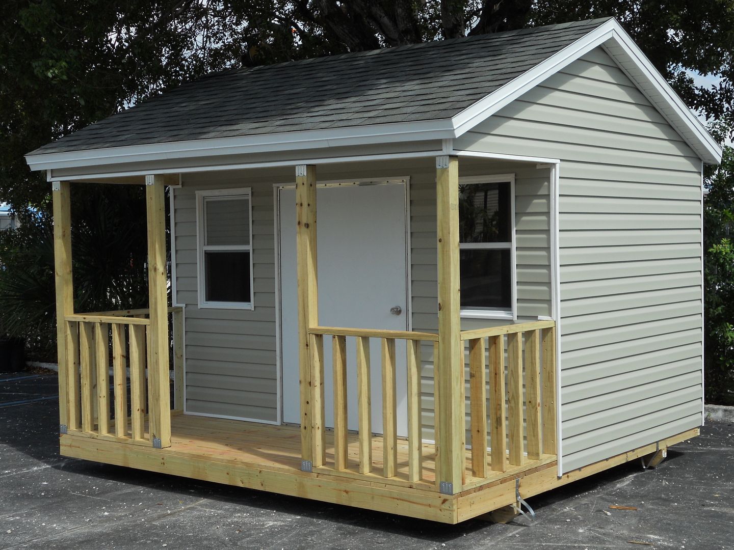 Shed with Porch and Loft http://miami.locanto.com/ID_130325888/Storage 