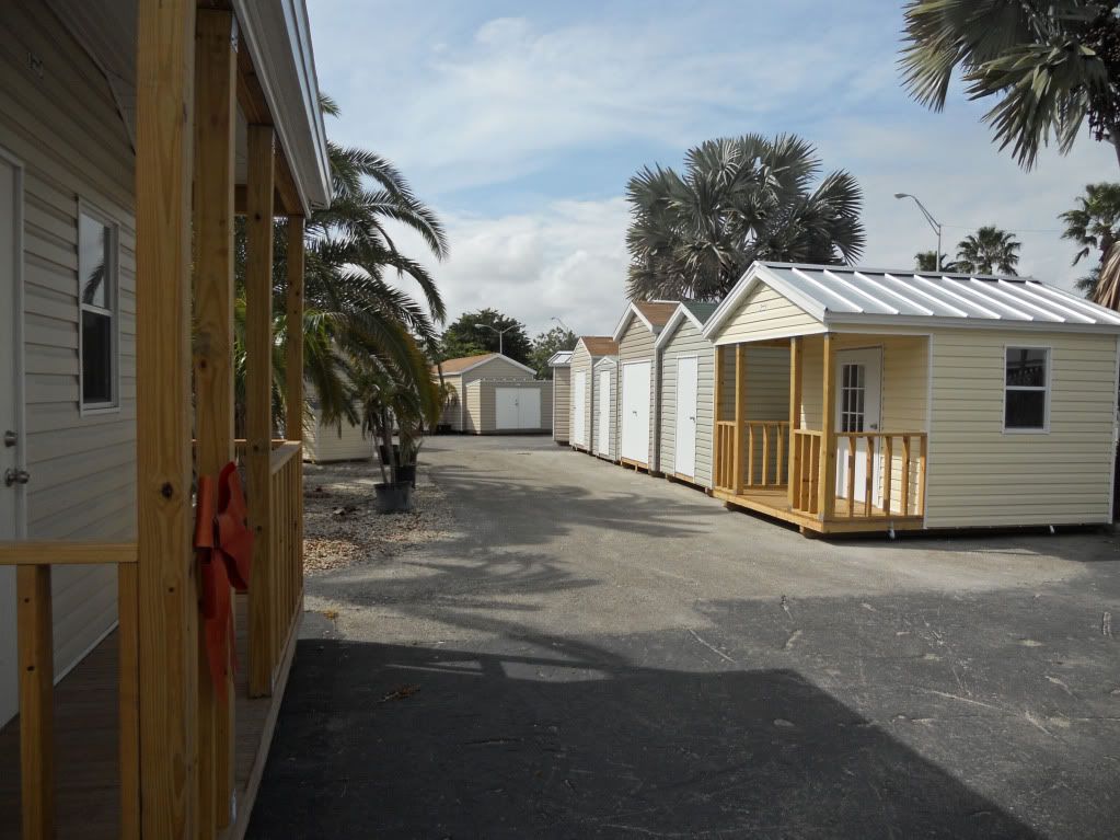 SHED sale in South Dade - Www. SUNCRESTSHED .Com