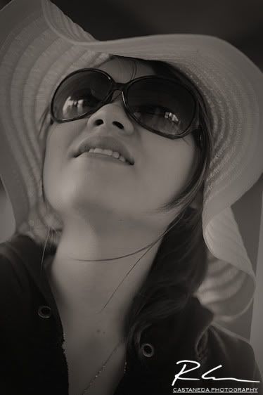 IMAGE: http://i202.photobucket.com/albums/aa276/castafotos/deidra2.jpg