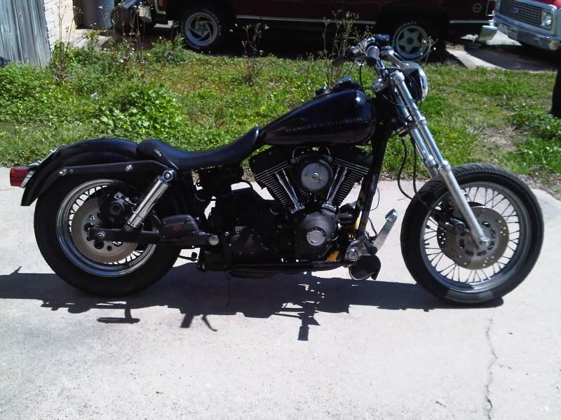 Wide Glide Bobber