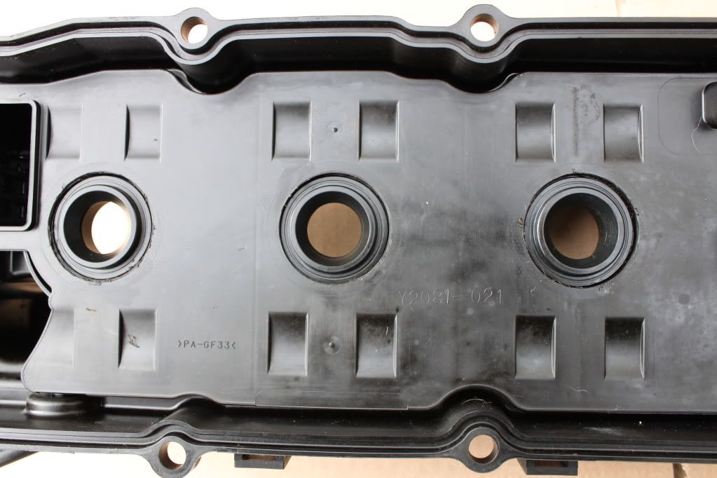 Nissan altima oil leak valve cover gasket #8
