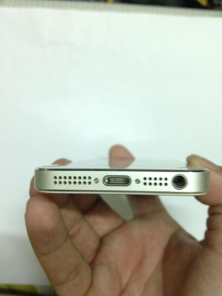 Iphone 5 trắng 16GB hàng ZP giá 5T4
