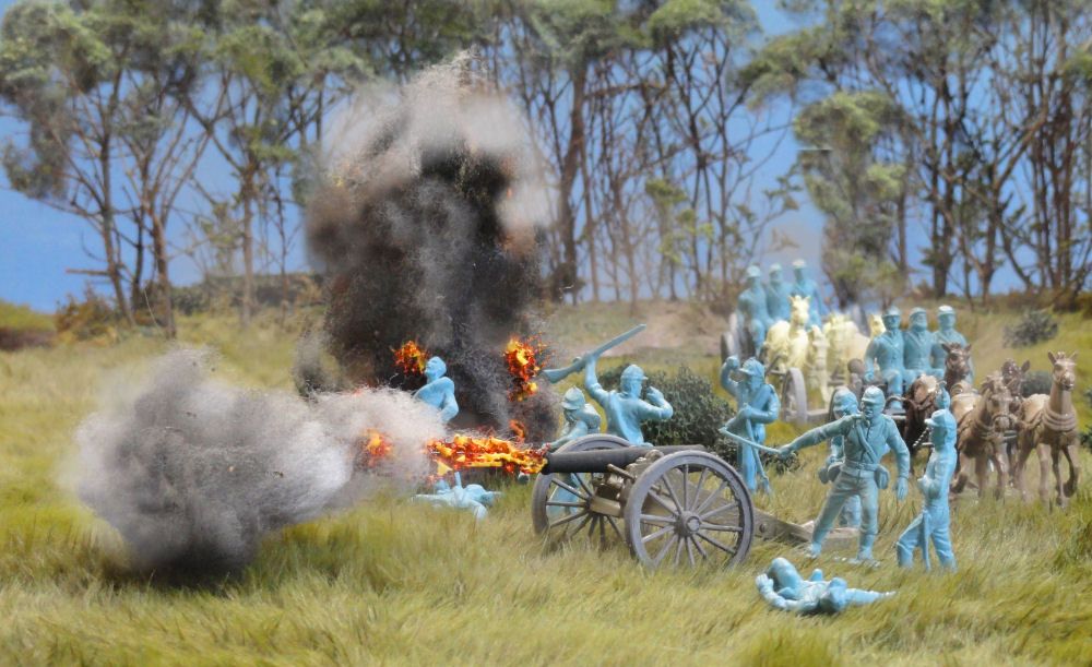 blugra12cannonfiringS.jpg