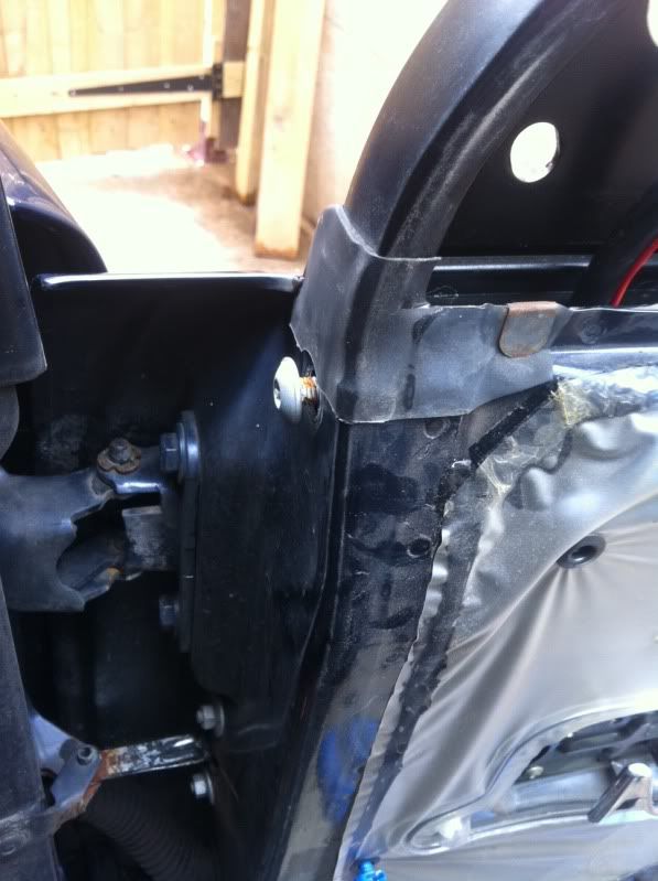 Discovery 2, Changing the door lock actuators LandyZone Land Rover