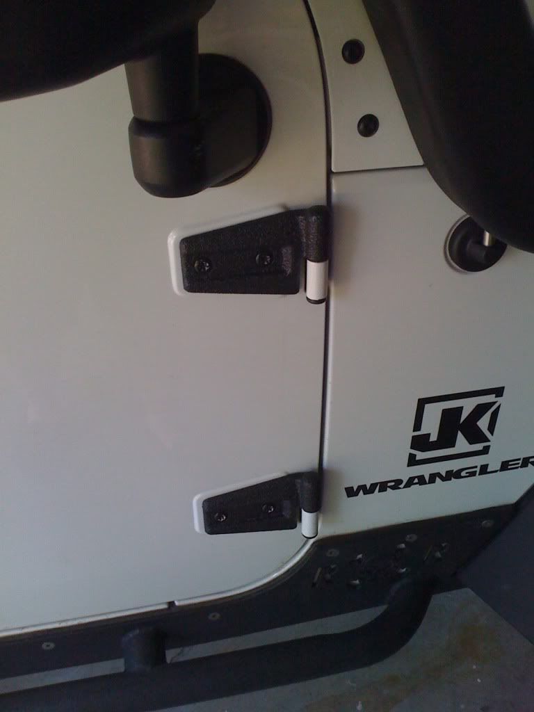 Painting jeep wrangler hinges #1
